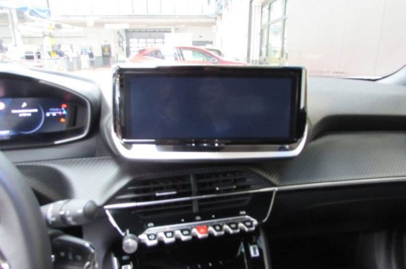 Peugeot 2008 usata a Milano (8)