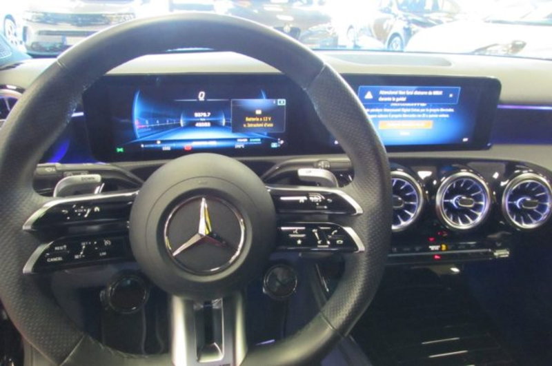 Mercedes-Benz Classe A usata a Milano (10)