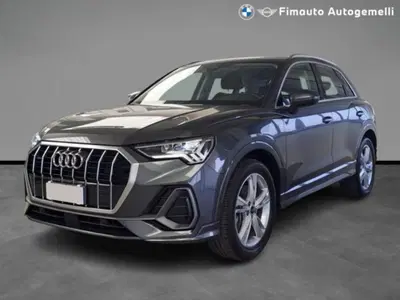 Audi Q3 40 2.0 tdi S line edition quattro 193cv s-tronic del 2024 usata a Verona