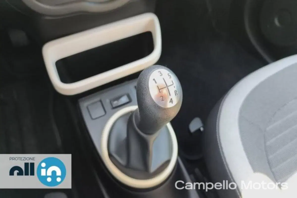 Renault Twingo usata a Venezia (12)