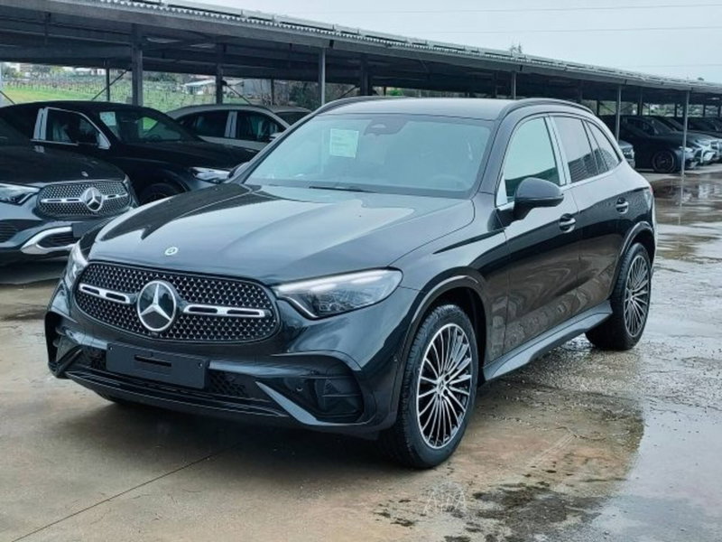 Mercedes-Benz GLC SUV nuova a Teramo