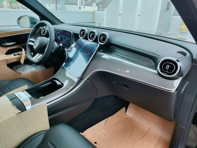 Mercedes-Benz GLC SUV nuova a Teramo (12)