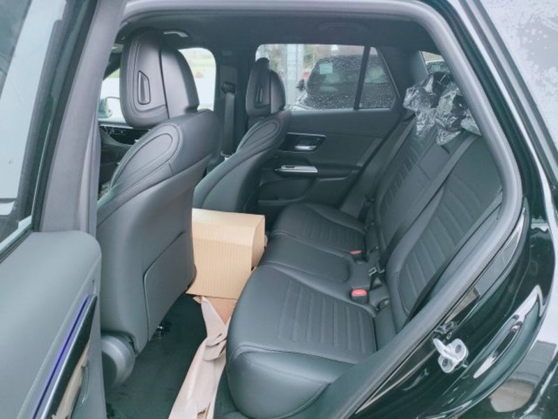 Mercedes-Benz GLC SUV nuova a Teramo (9)