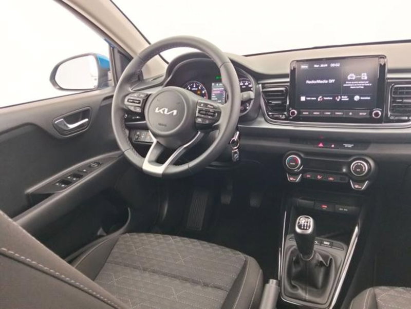 Kia Rio usata a Como (10)