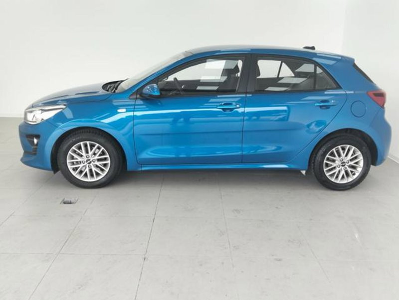 Kia Rio usata a Como (8)