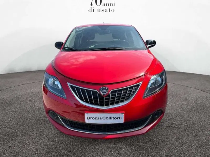 Lancia Ypsilon usata a Firenze (2)