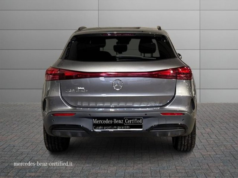 Mercedes-Benz EQA usata a Bologna (4)