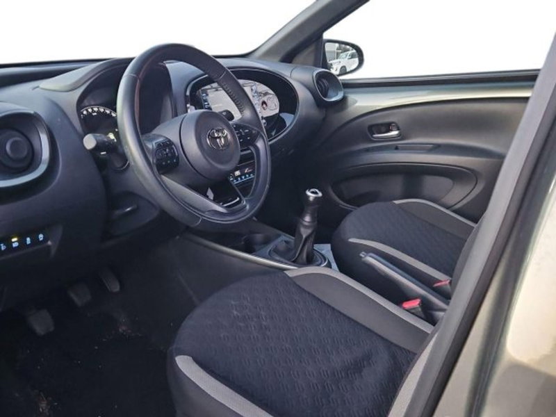 Toyota Aygo X usata a Roma (7)