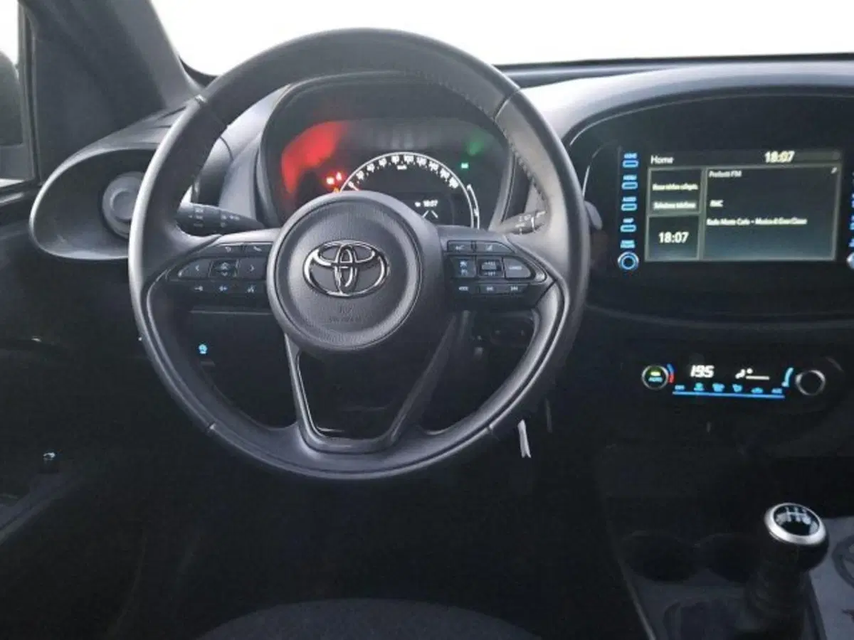 Toyota Aygo X usata a Roma (8)