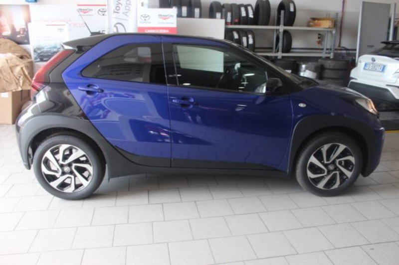 Toyota Aygo X usata a Roma (12)