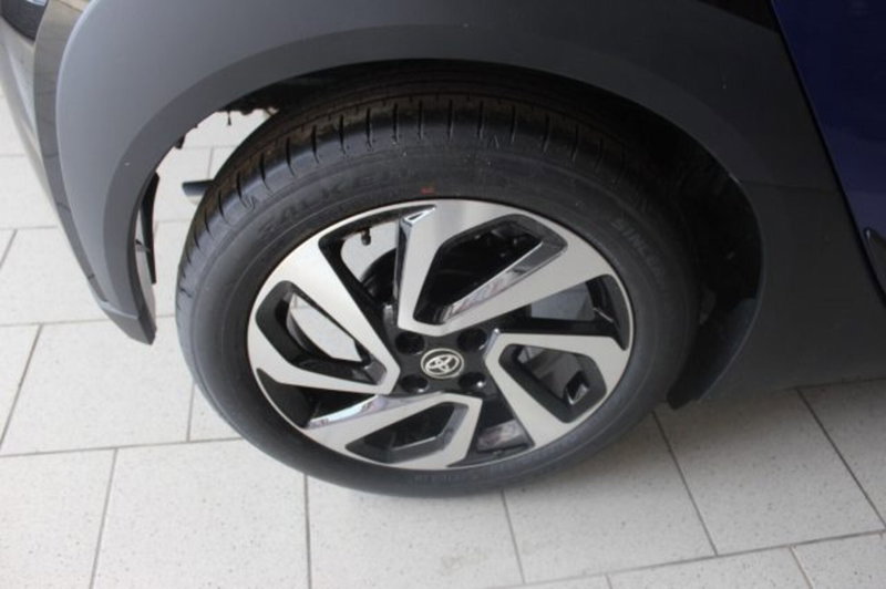 Toyota Aygo X usata a Roma (13)