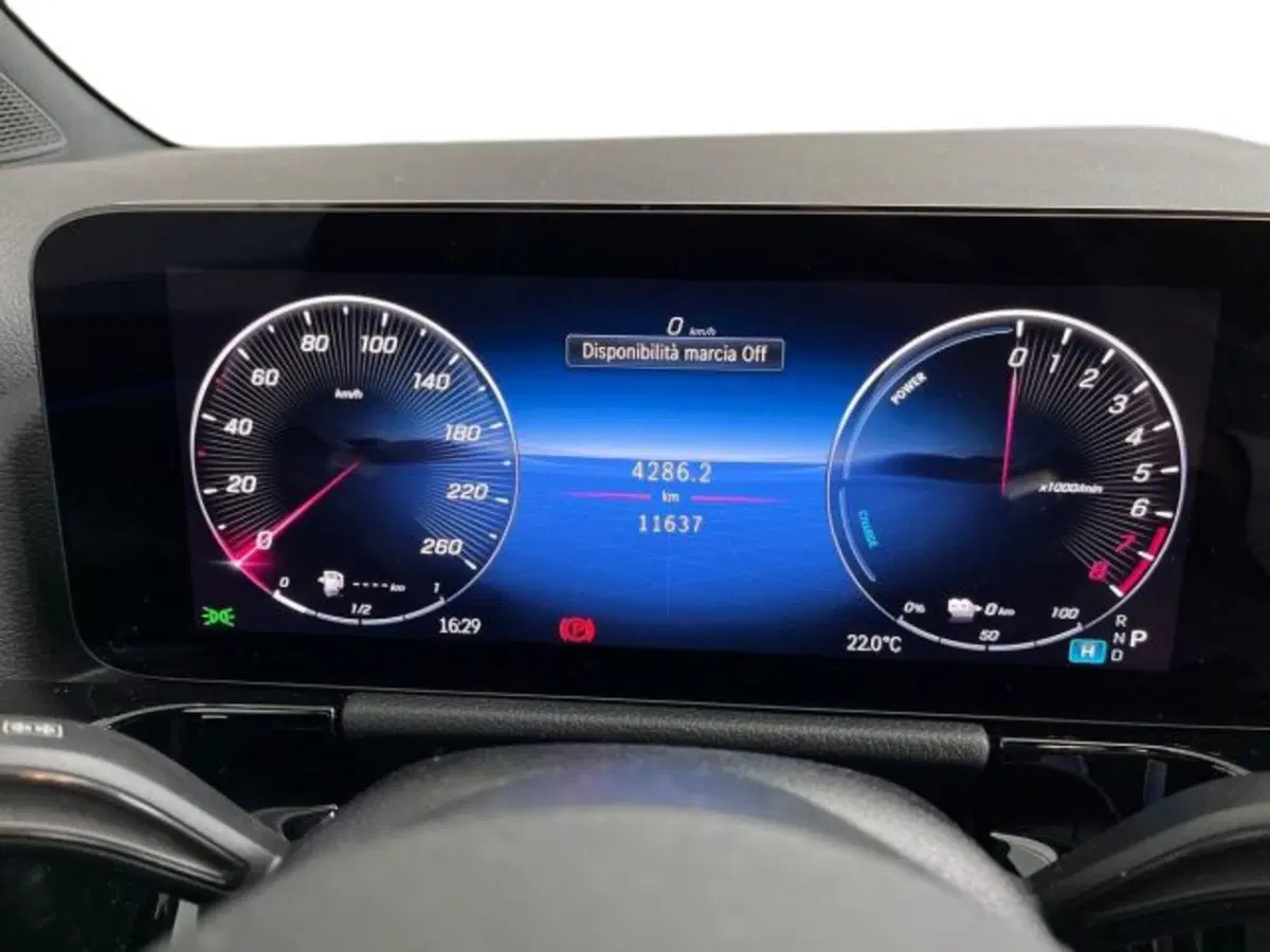 Mercedes-Benz GLA SUV usata a Verona (8)