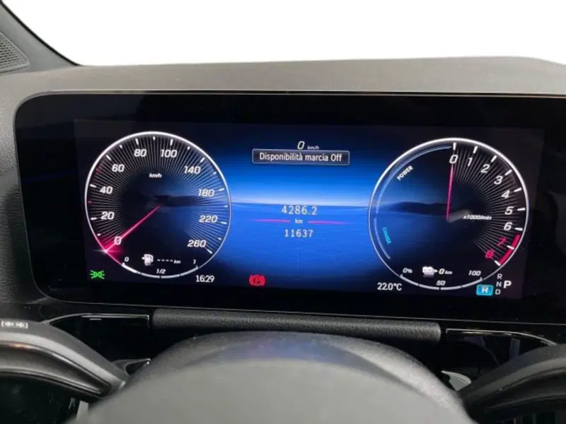 Mercedes-Benz GLA SUV usata a Verona (8)