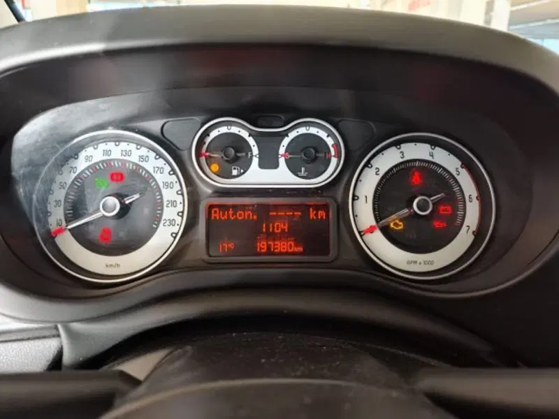 Fiat 500L Living usata a Vicenza (10)
