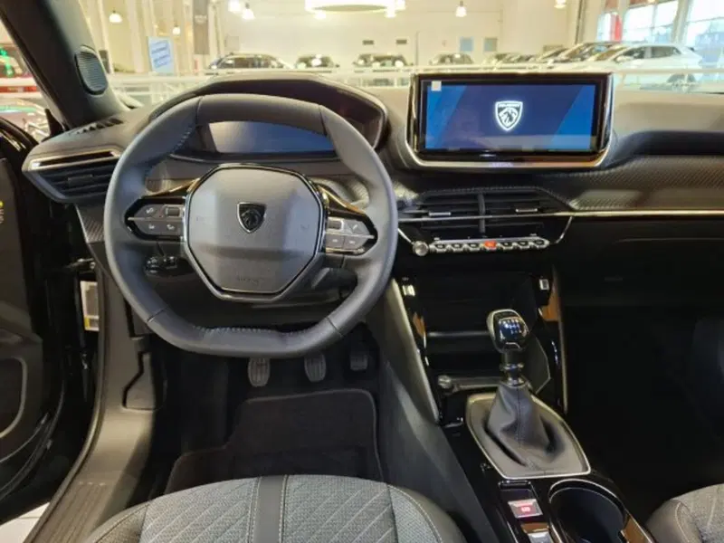 Peugeot 2008 nuova a Vicenza (10)