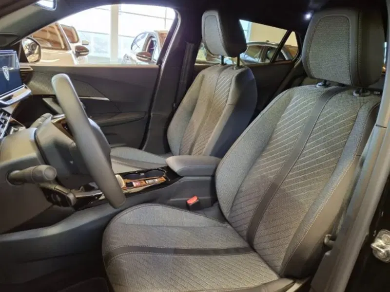Peugeot 2008 nuova a Vicenza (8)