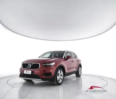 Volvo XC40 T4 AWD Geartronic Momentum del 2018 usata a Corciano