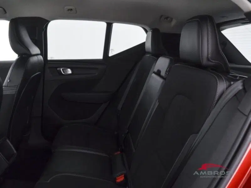 Volvo XC40 usata a Perugia (10)