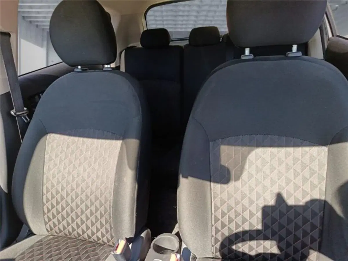 Mitsubishi Space Star usata a Bari (19)