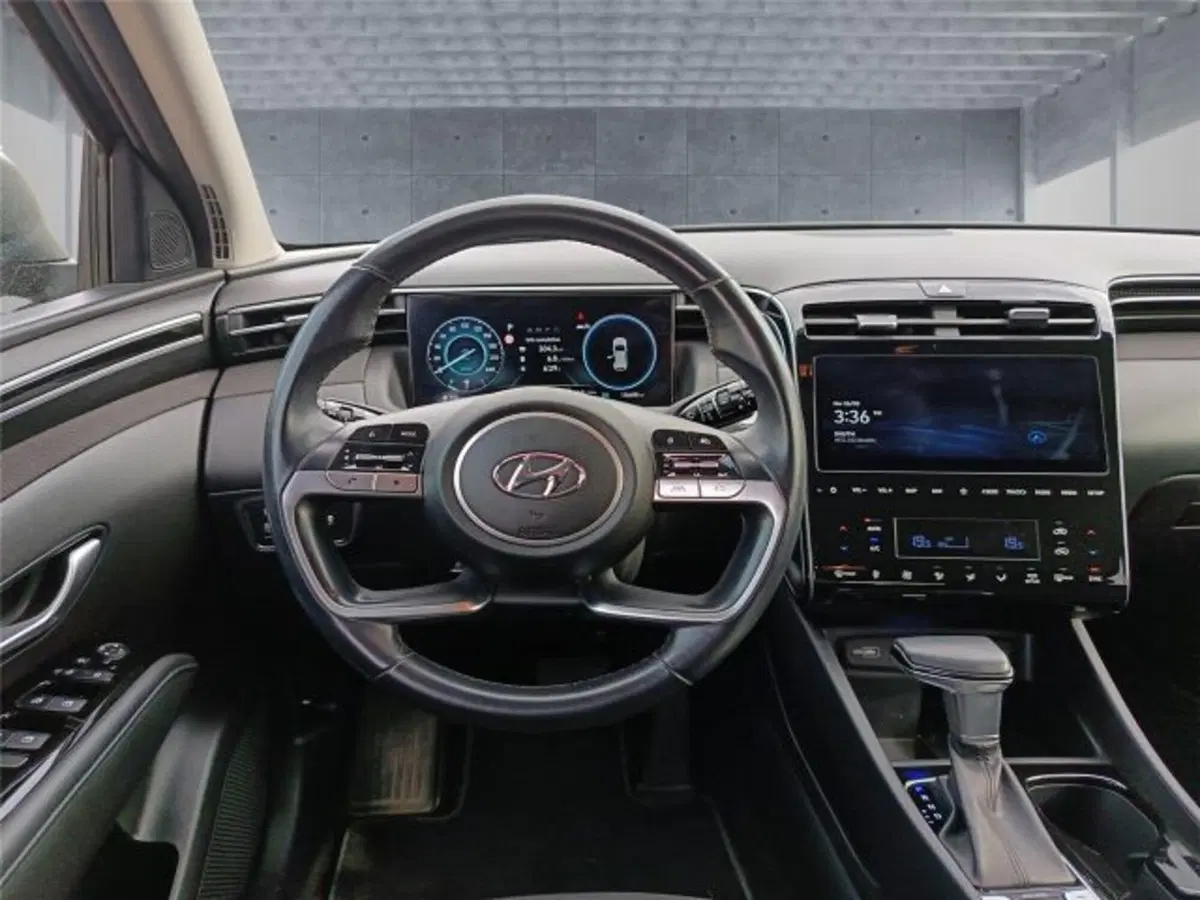 Hyundai Tucson usata a Bari (14)