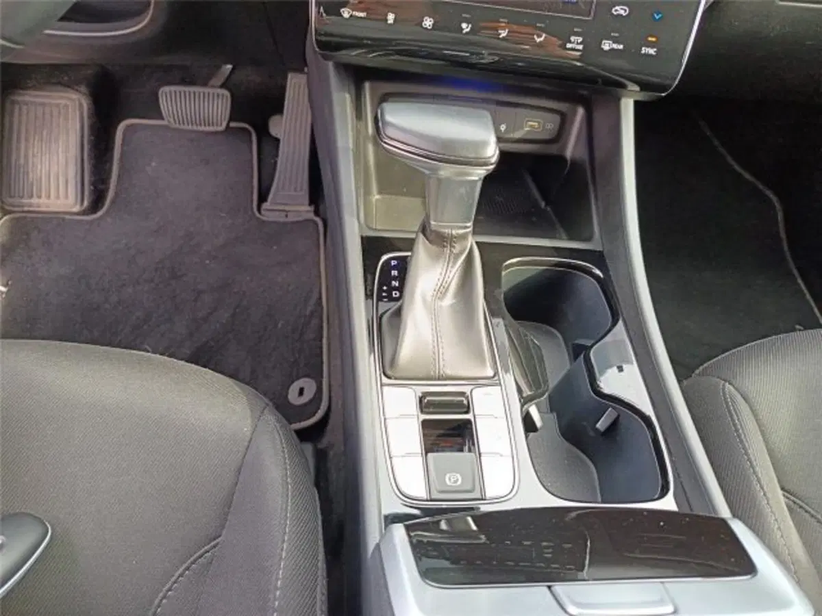Hyundai Tucson usata a Bari (19)