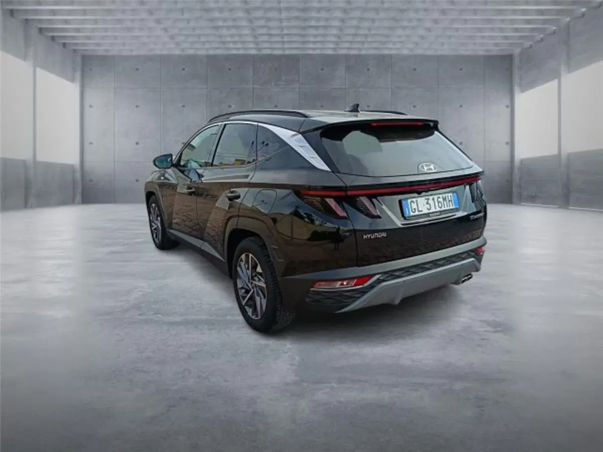 Hyundai Tucson usata a Bari (4)