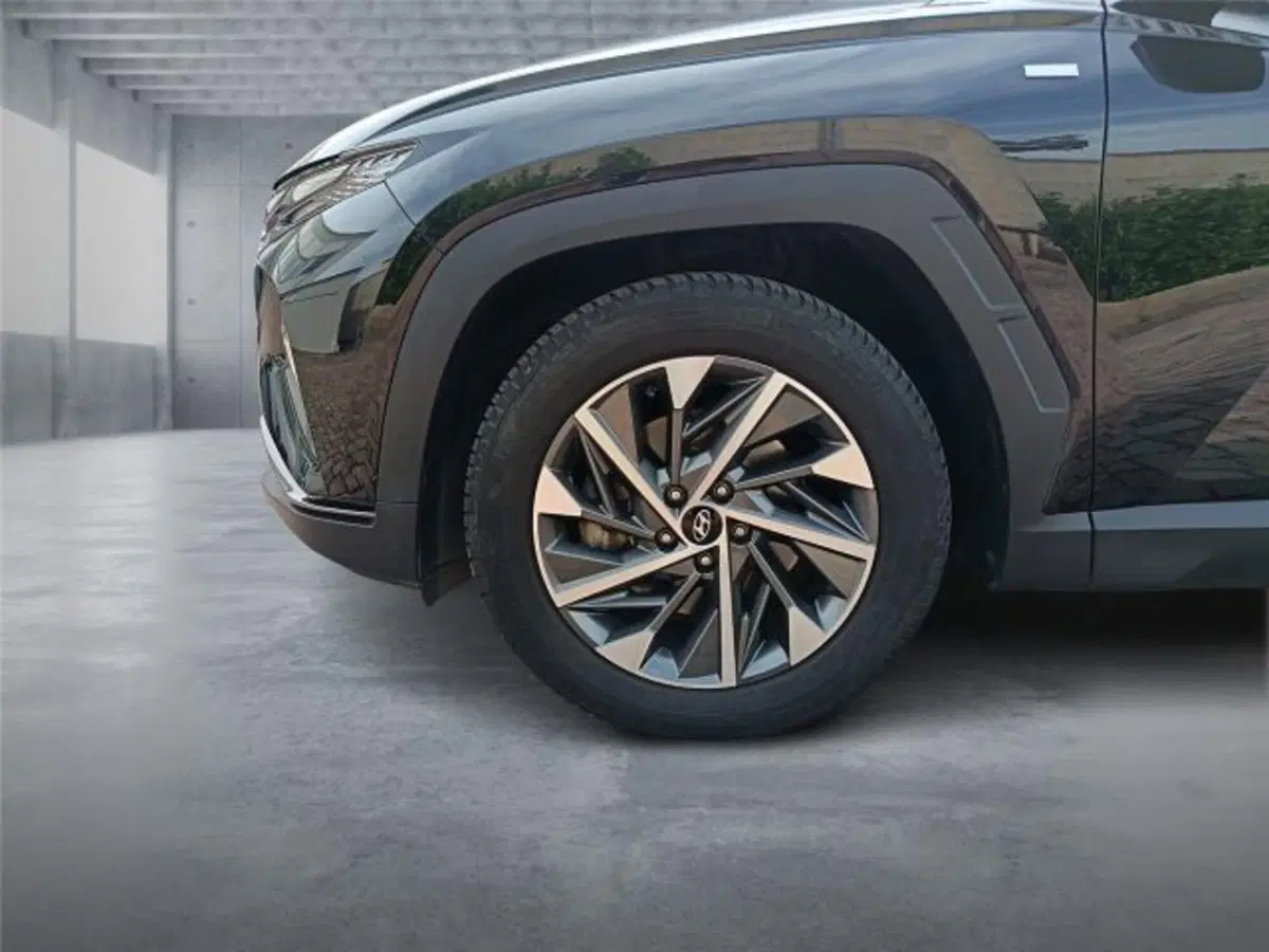 Hyundai Tucson usata a Bari (8)
