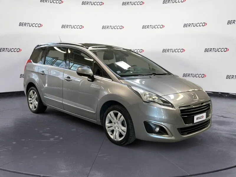 Peugeot 5008 usata a Verona