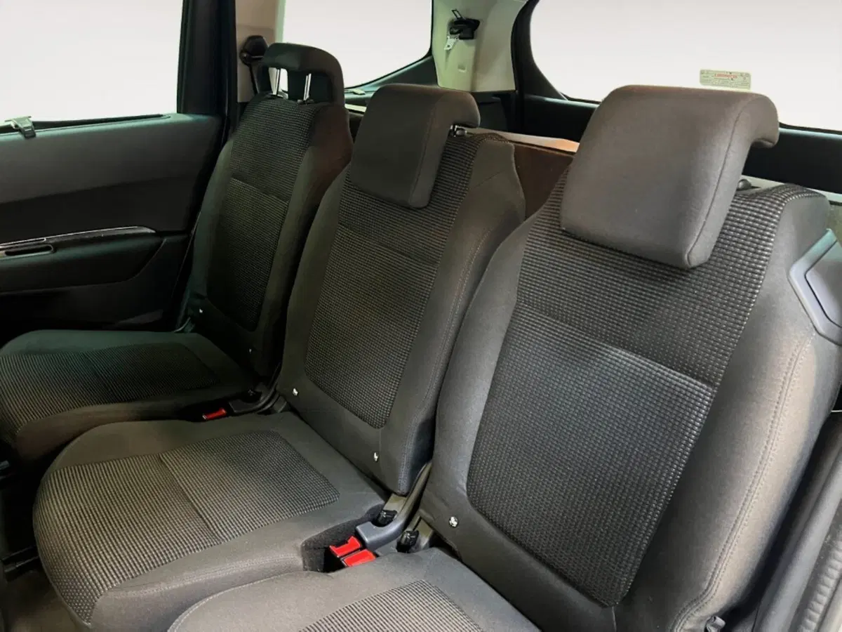 Peugeot 5008 usata a Verona (10)