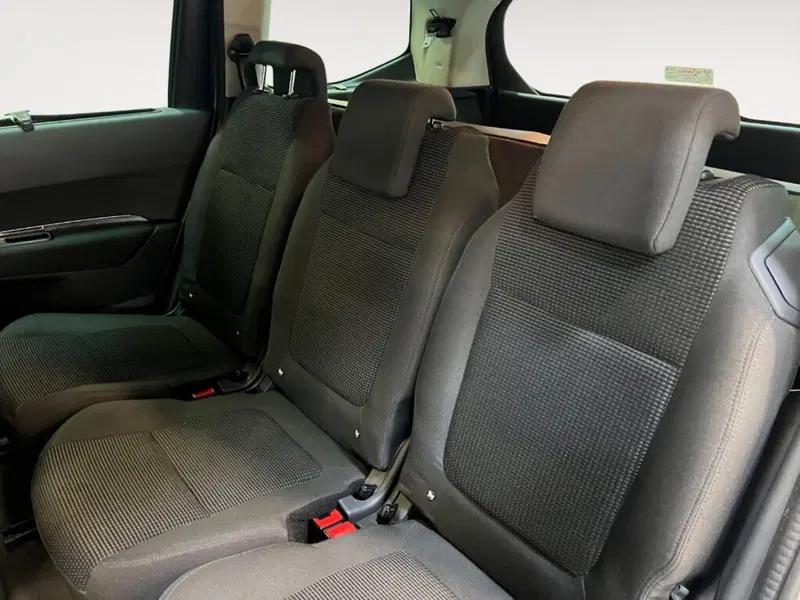 Peugeot 5008 usata a Verona (10)
