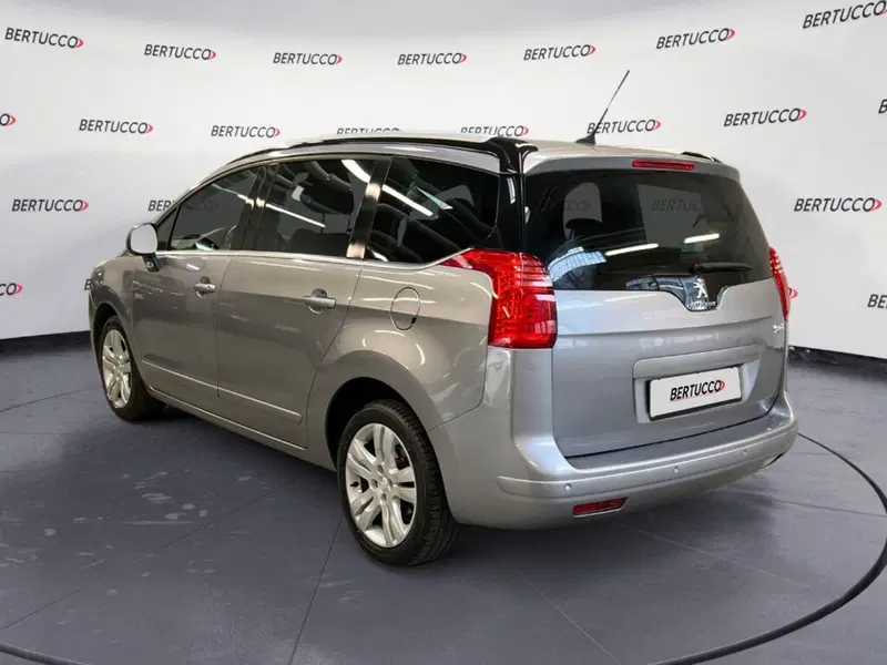 Peugeot 5008 usata a Verona (3)
