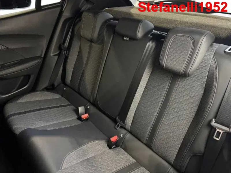 Peugeot 2008 usata a Bologna (9)