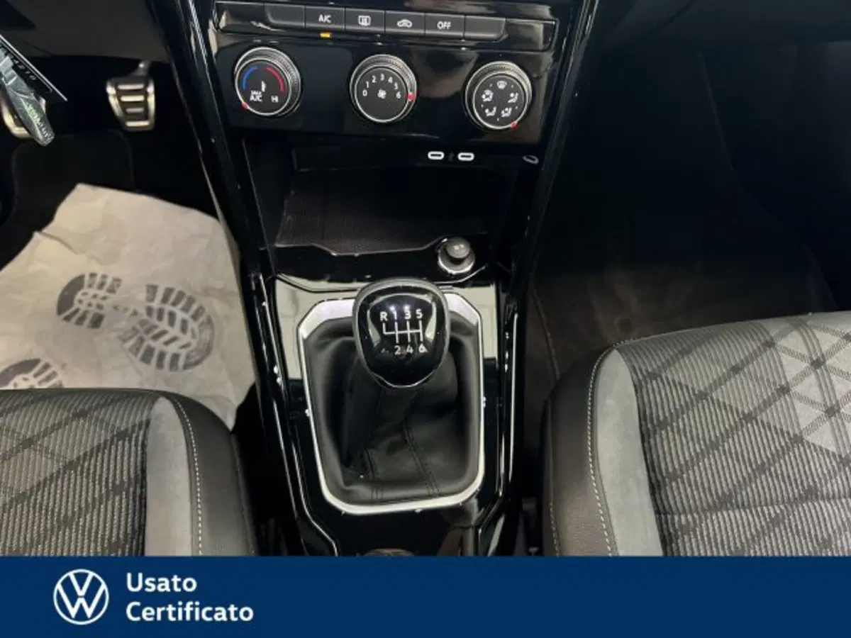 Volkswagen T-Roc usata a Vicenza (11)