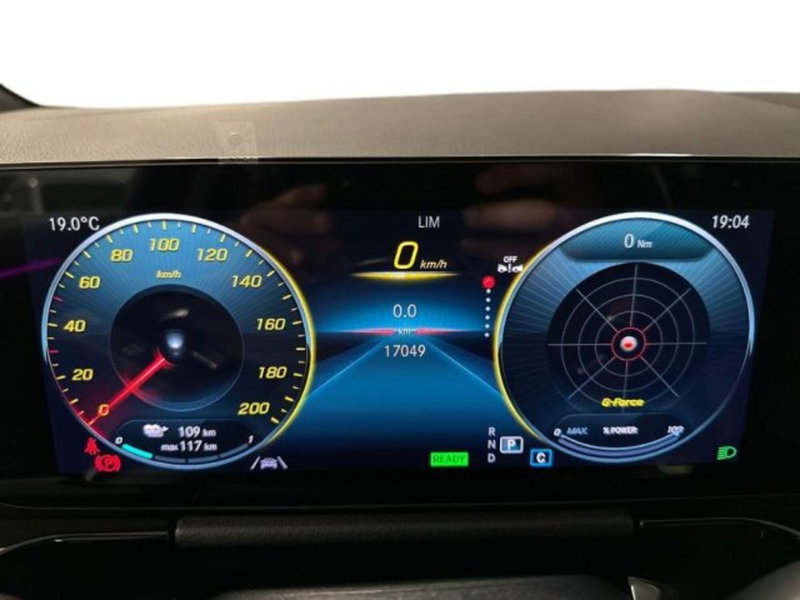 Mercedes-Benz EQA usata a Avellino (13)