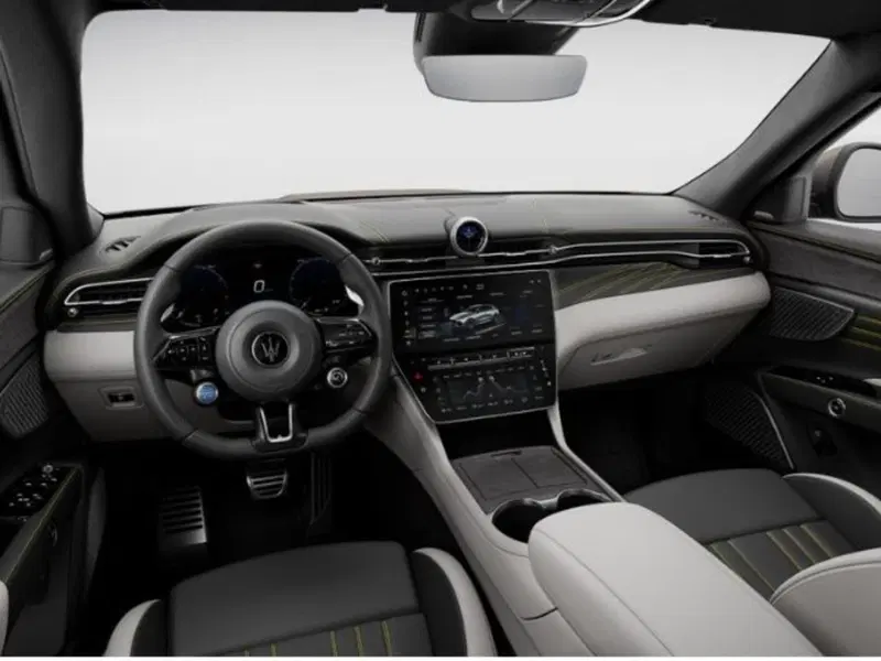Maserati Grecale usata a Udine (2)