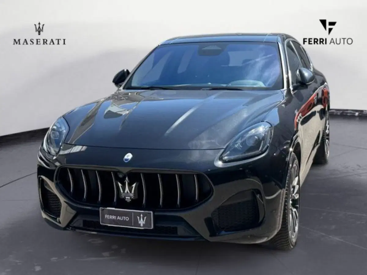 Maserati Grecale usata a Udine (2)