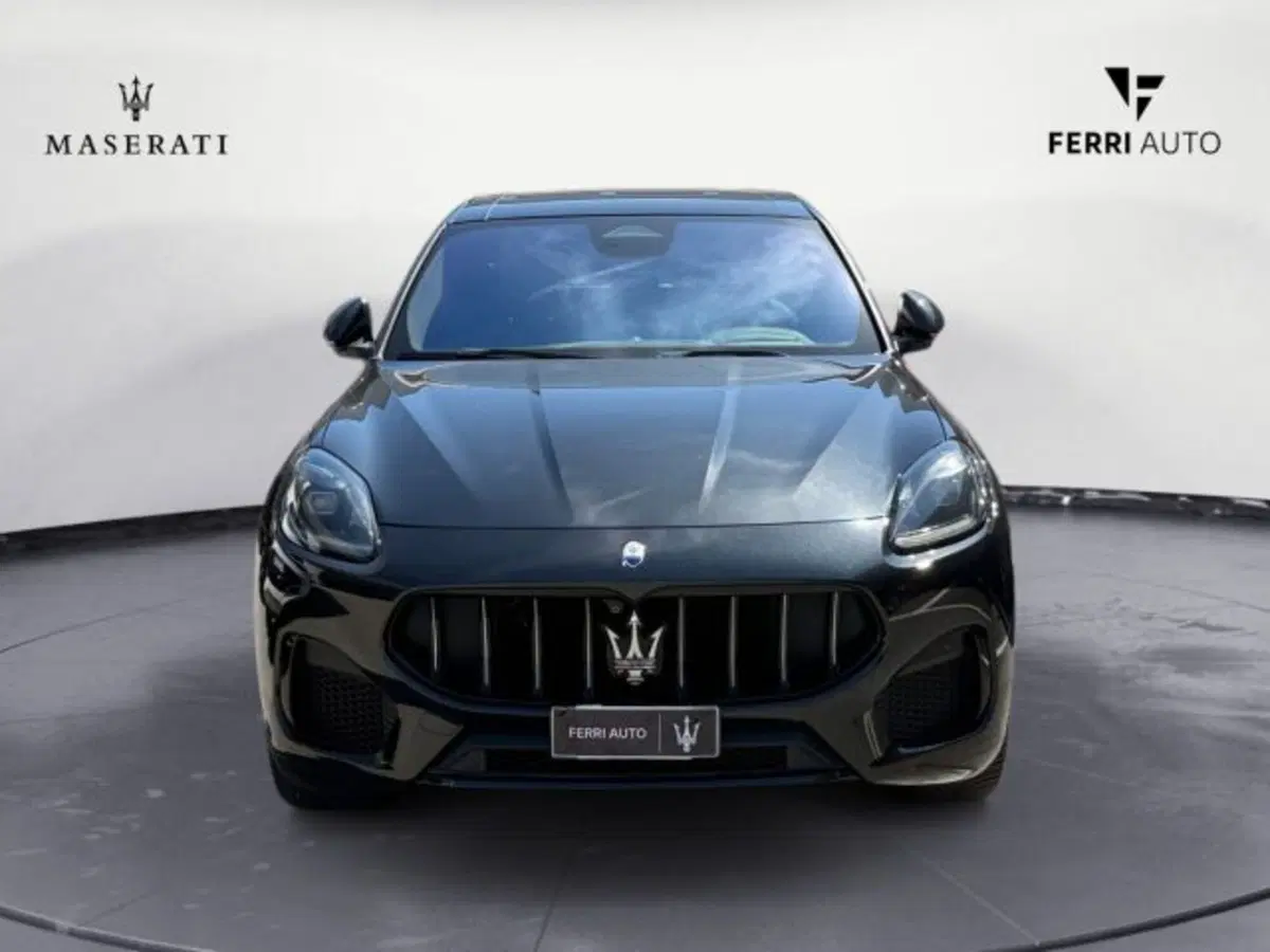 Maserati Grecale usata a Udine (3)