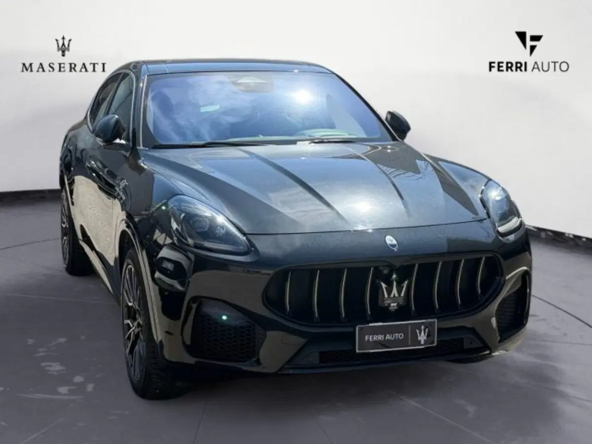 Maserati Grecale usata a Udine (4)