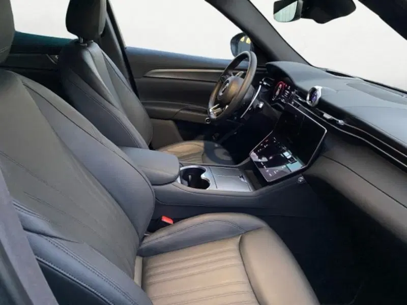 Maserati Grecale usata a Udine (13)