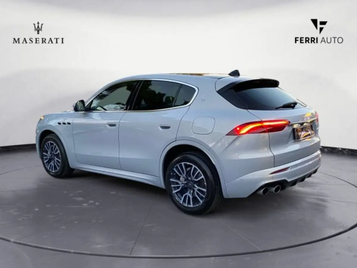 Maserati Grecale usata a Udine (5)