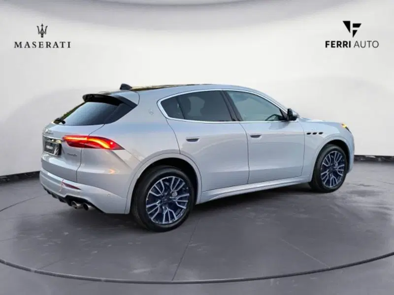 Maserati Grecale usata a Udine (7)