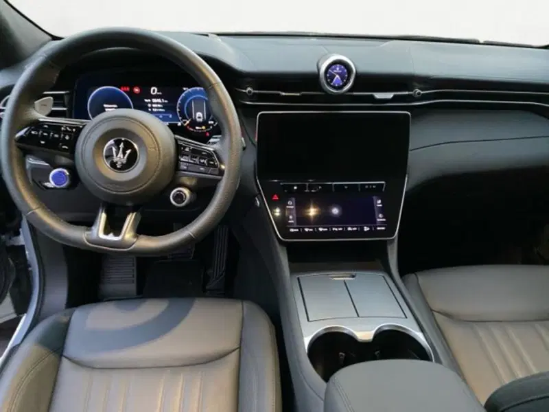 Maserati Grecale usata a Udine (9)