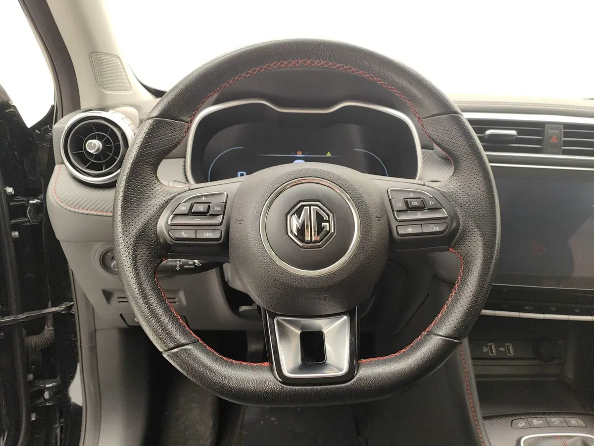 Mg ZS usata a Como (17)