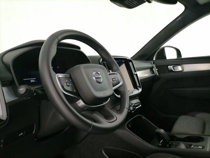 Volvo XC40 usata a Roma (12)