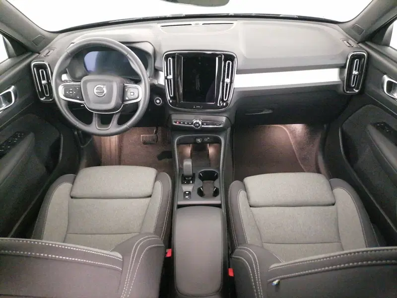 Volvo XC40 usata a Roma (9)
