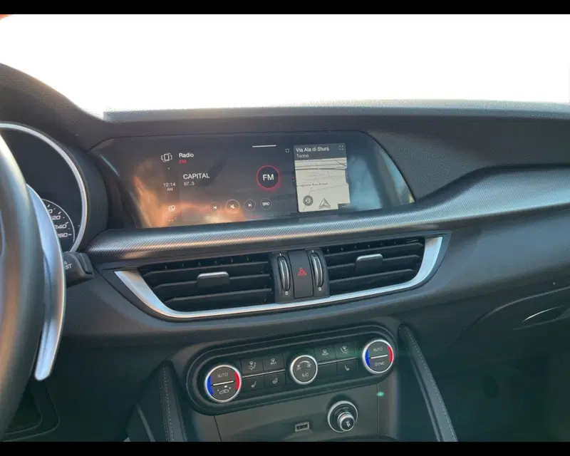 Alfa Romeo Stelvio usata a Torino (3)