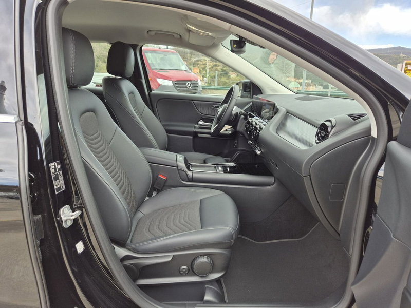 Mercedes-Benz GLA SUV usata  (9)