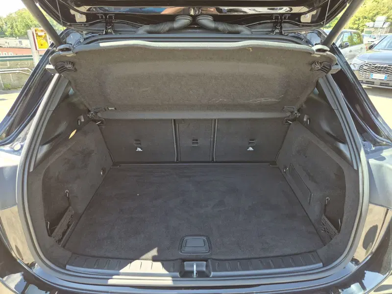 Mercedes-Benz GLA SUV usata  (12)