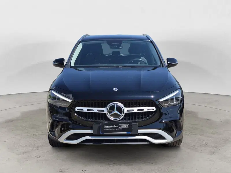 Mercedes-Benz GLA SUV usata  (2)