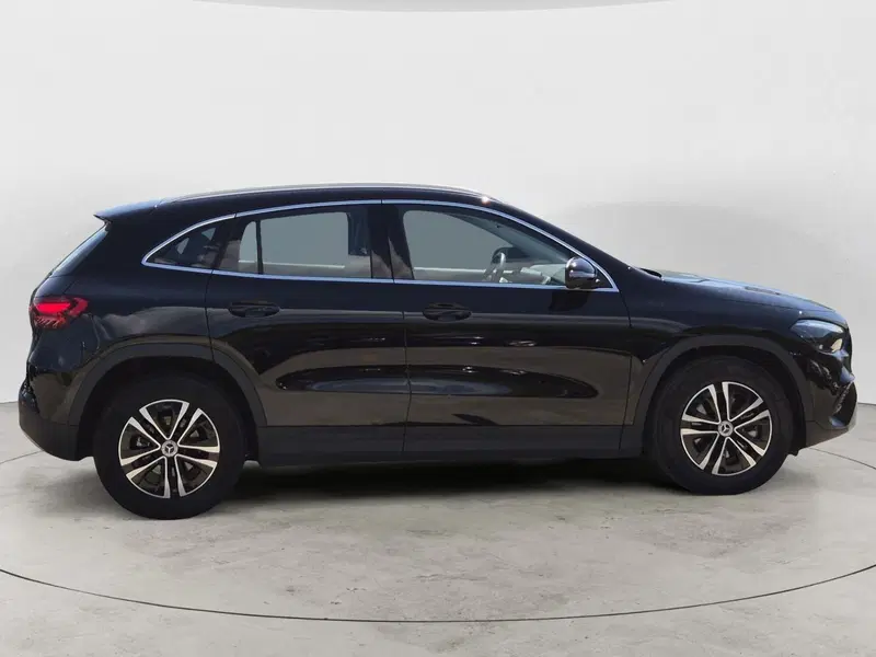 Mercedes-Benz GLA SUV usata  (5)